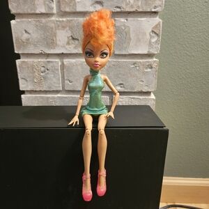 2011 Monster High Howleen Wolf Doll